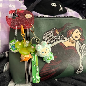 Isabella added a photo of their purchase