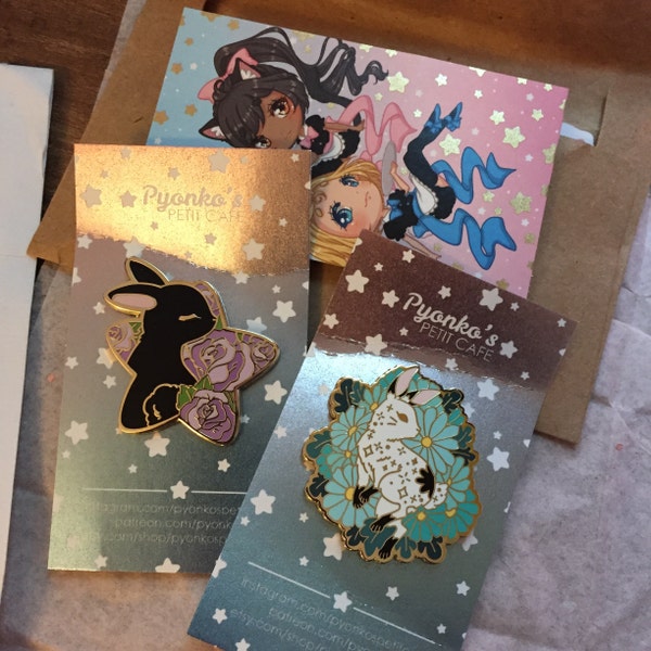 Blue Daisy Rabbit Hard Enamel Pin From the Floral Spirits Series - Etsy