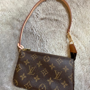 By The Pool Mini Pochette! Arrived a few days ago and I'm so in love! :  r/Louisvuitton