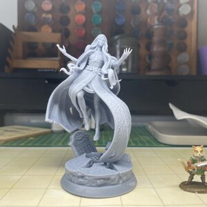 Hilda Bjornstain Miniatura Barbaro Umano Femmina Combattente - DM Stash Per D&D DnD