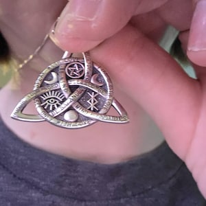 Kaylee added a photo of their purchase