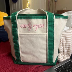 Carly ha añadido una foto de su compra