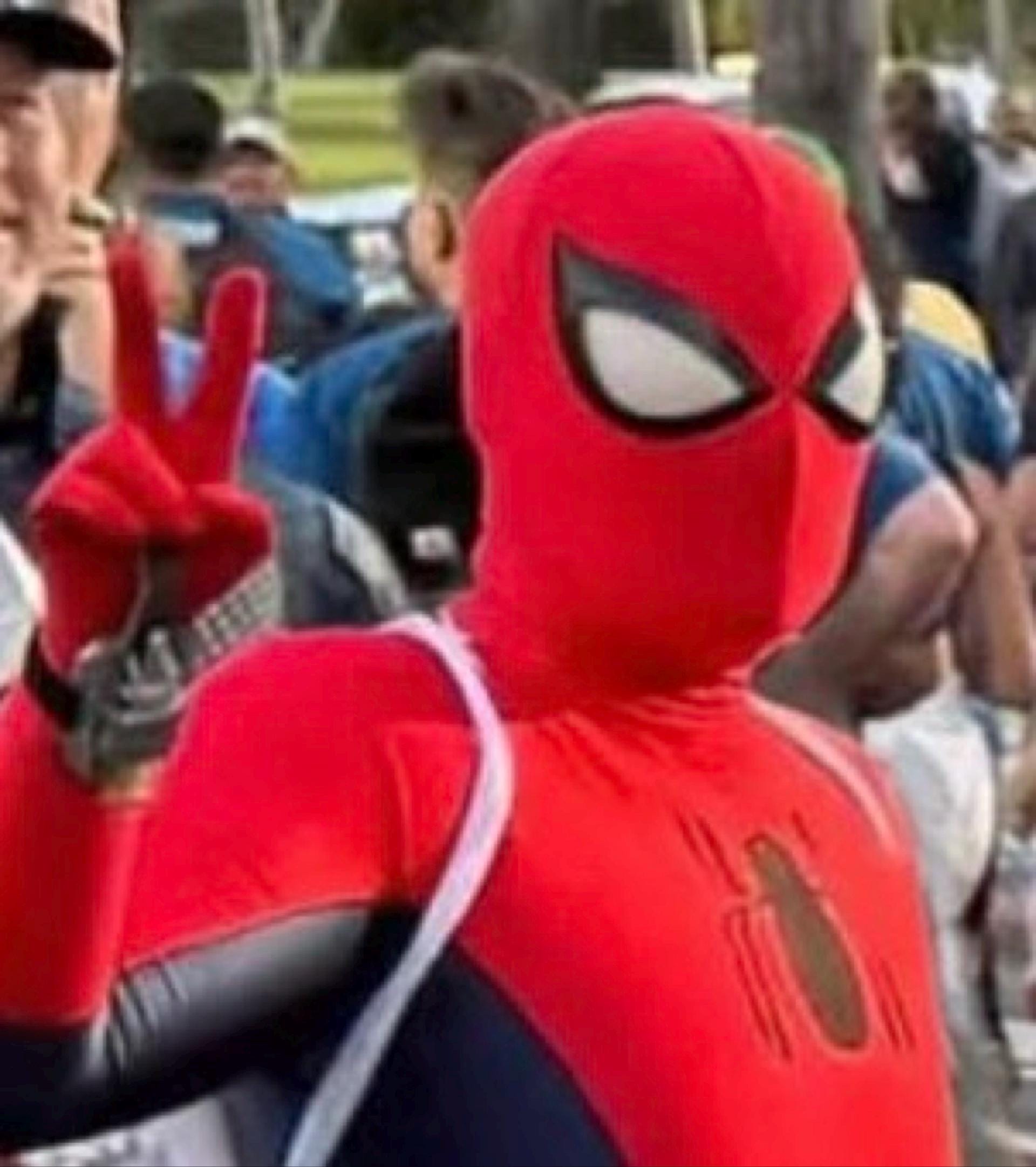 Customer photo of 3D Printed Web Shooter x2 | Functional Water Spray | Spider-Man Cosplay Prop | Superhero Costume Gift