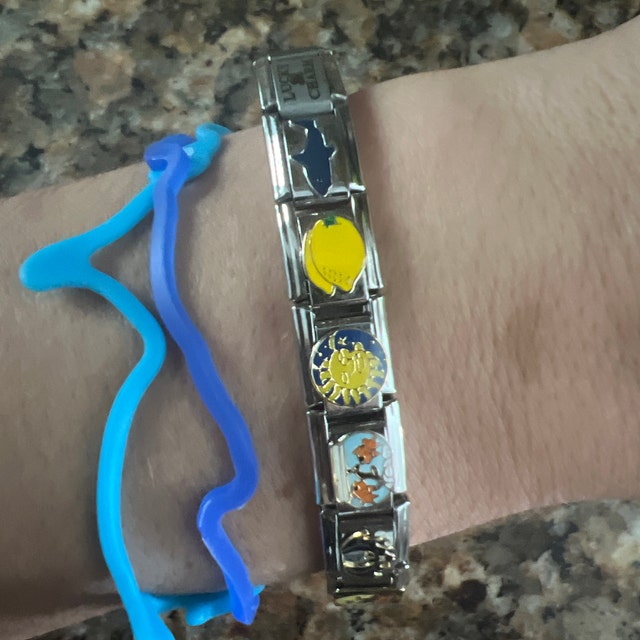 Share more than 71 metal charm bracelets 90s latest in.duhocakina