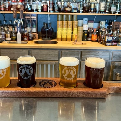 Custom Beer Flights With Glasses - Etsy
