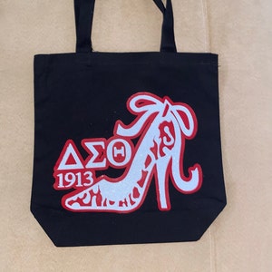 Zaylenea added a photo of their purchase