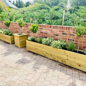 Plantador de estilo piramidal / plantador de madera / | Etsy