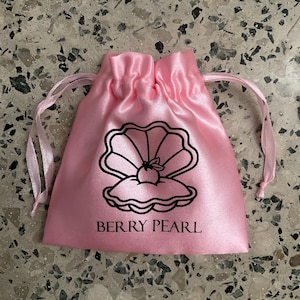 Yashira added a photo of their purchase