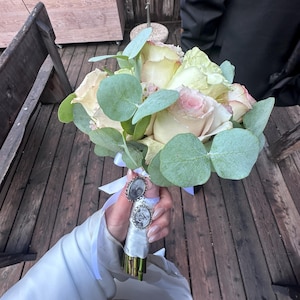 Taylor added a photo of their purchase