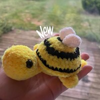 Turtle No Sew Crochet Pattern, Bumble Bee Turtle Pattern, Daisy Turtle ...