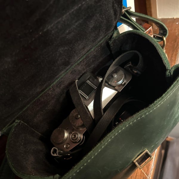 Green Leather Photography Bag, Custom Camera Bag, Engraved Camera Case