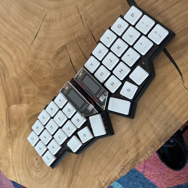 Corne v3 Chocolate 完成品 無線 Bluetooth ブラック Corne v3 Chocolate 完成品 無線 Bluetooth ブラック キーボード