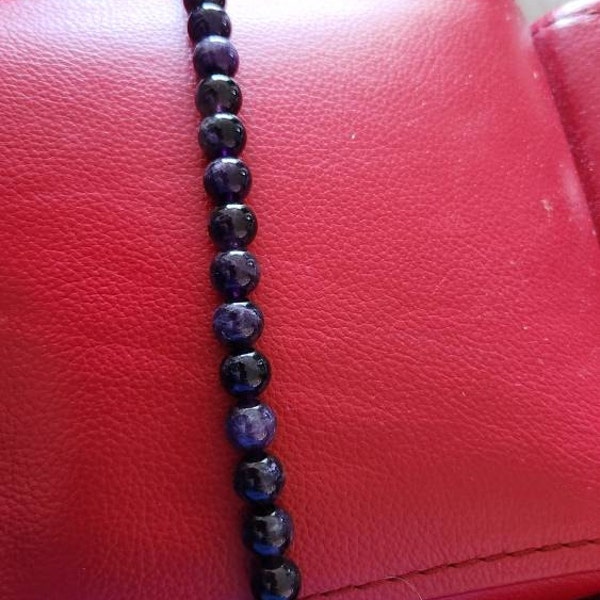 Natural Stone Dream Lace Color Purple Amethyst Crystals Round Loose