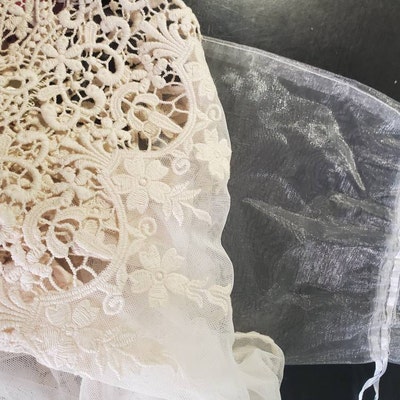 Evintage Veils Traditional Soft Lace French Chapel Veil Mantilla TLM - Etsy