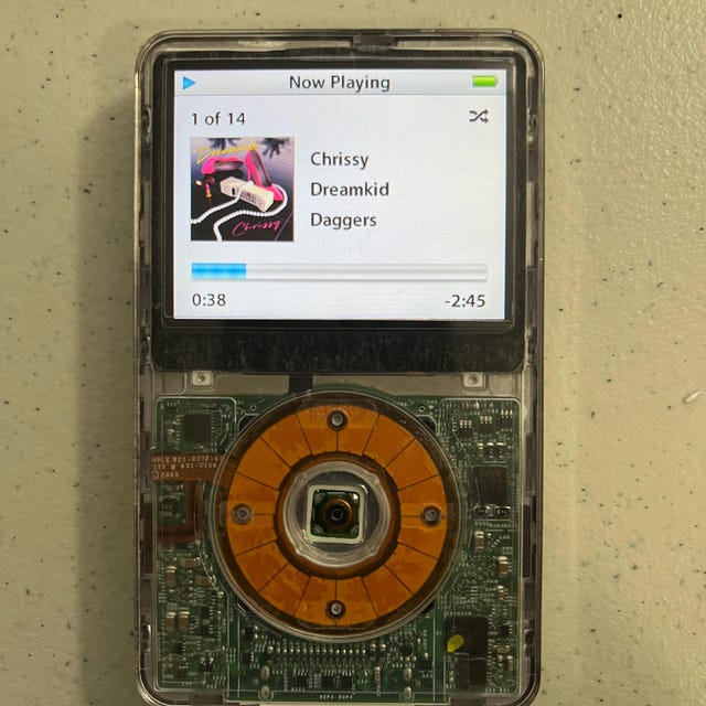 Bluetooth 改造 iPod Video 第 5 世代、2TB Wolfson DAC、無料刻印