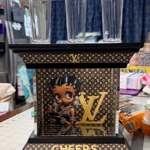 Cissy added a photo of their purchase