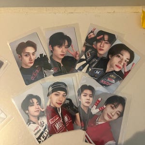 Stray Kids SKZ Rock Star Broadcast Racer Photocard Set -preorder