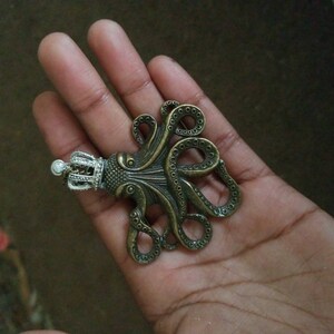 shannon added a photo of their purchase