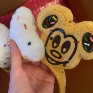 Tabitha added a photo of their purchase