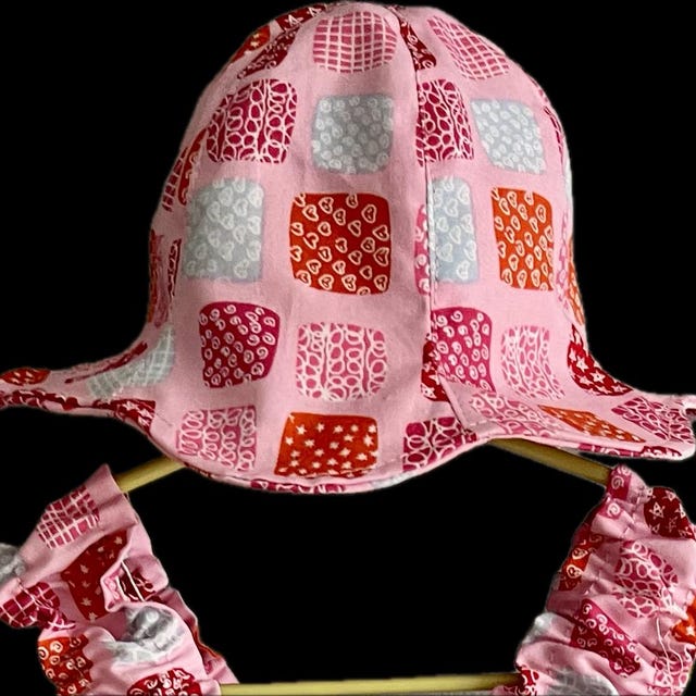 Tulip Hat Pattern With Photo Instructions, Instant Download