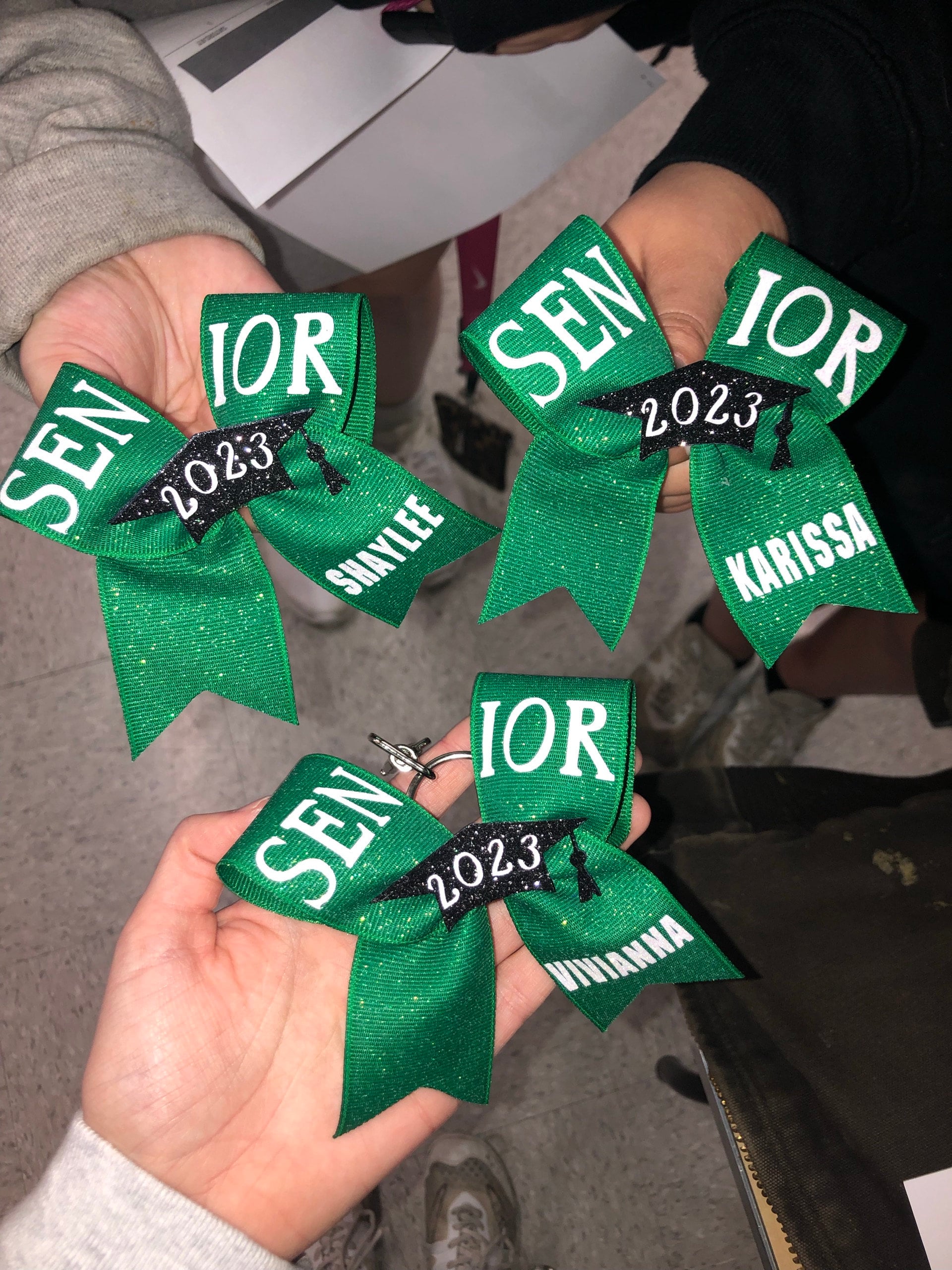Senior keychain bow - Senior gift - Senior - graduation gift- graduation keychain