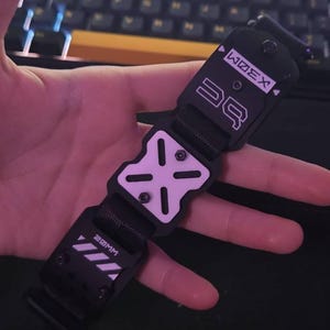 PROTECTEUR Bracelets en acier inoxydable doré | Matt & Nat