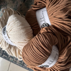 Viktoria added a photo of their purchase