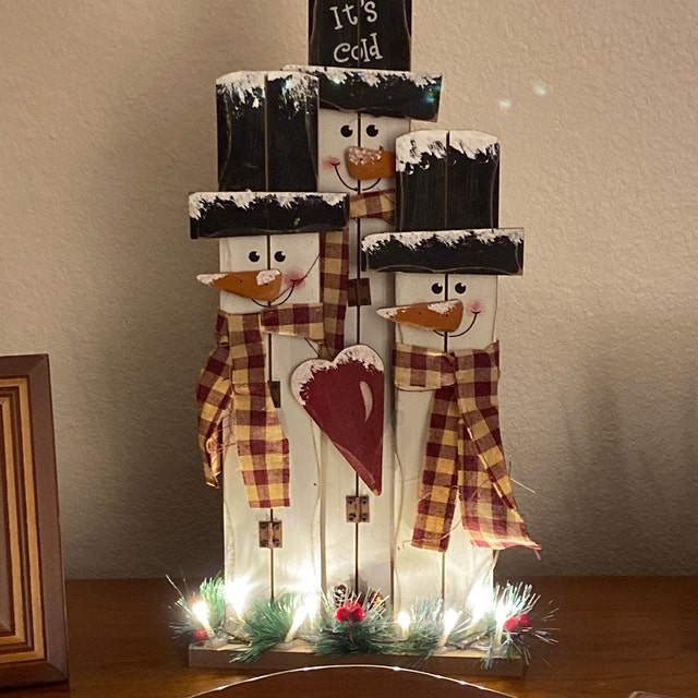 Snowman Family With Lights, Rustic Christmas Porch Decor, Wood Snowmen With  Lights, Farmhouse Christmas Decor, Snowman Decor 