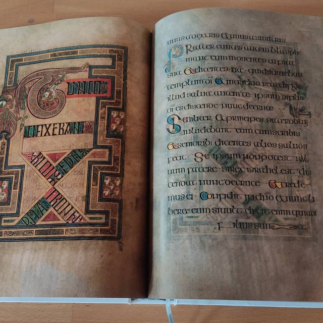 The Book Of Kells: Forty-eight Pages And Details In Color From The - Foto 9