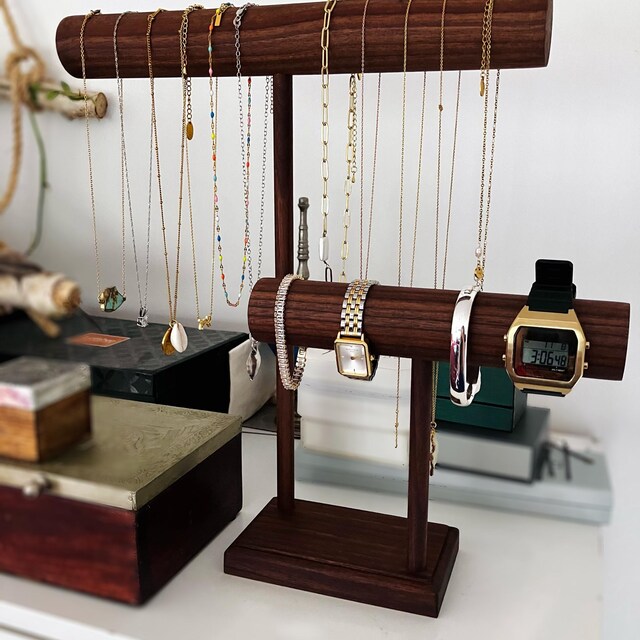 エレガントなウォールナットウォッチホルダー 回転式 2段ブレスレット