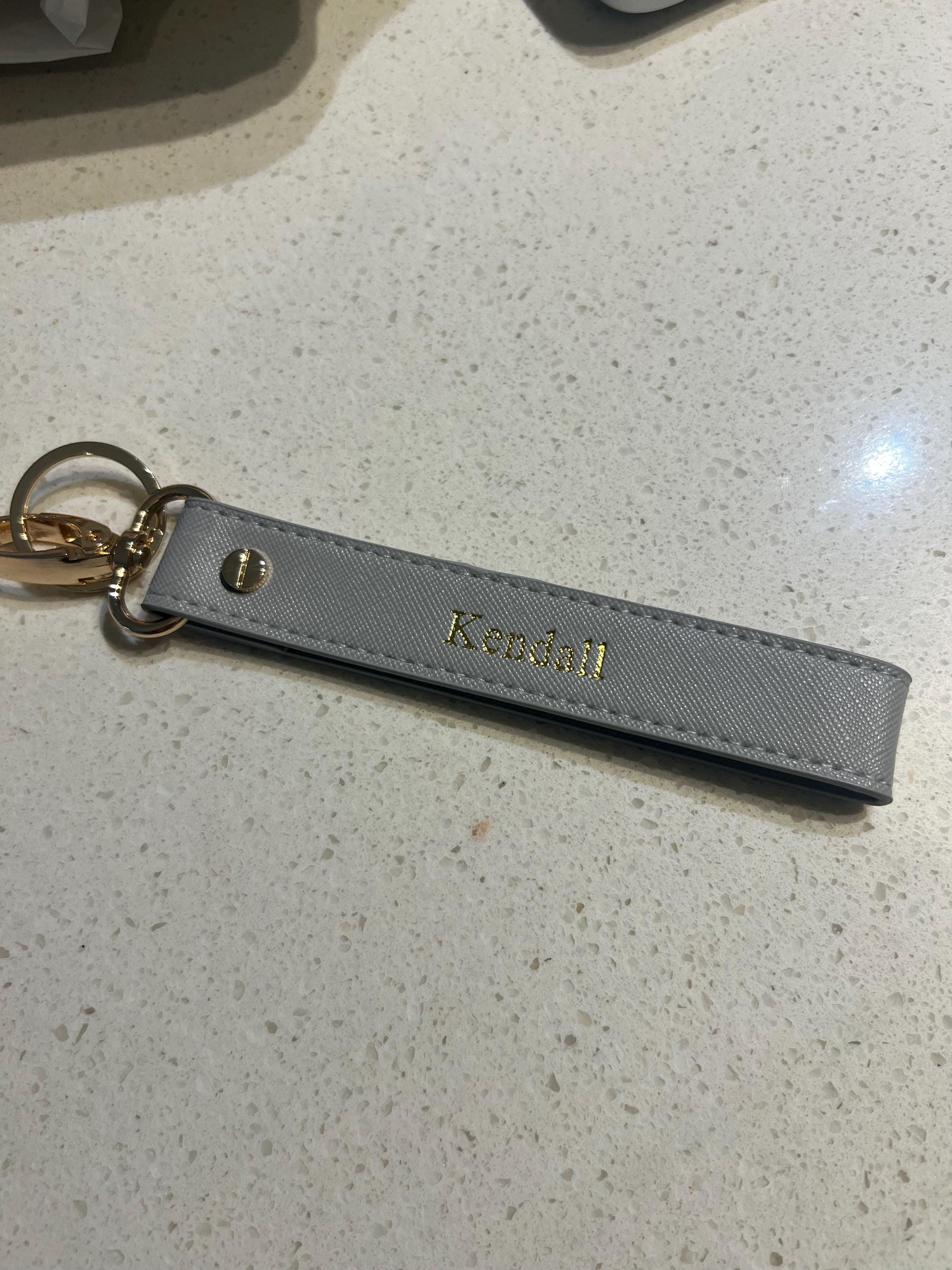 Personalisierter großer Loop-Schlüsselanhänger - Personalisierter Schlüsselring - Armband-Schlüsselanhänger - Taschenanhänger - Autoanhänger - Geschenke für Sie - Gepäckanhänger
