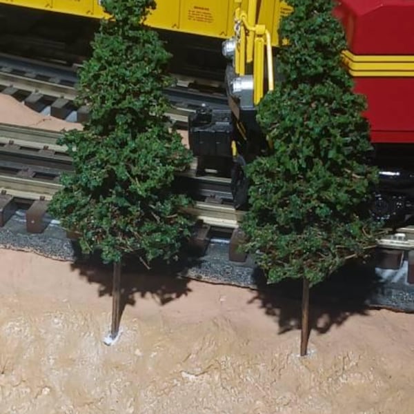 MOOSE CREEK TREES - Fir / Pine Trees (7" x 10 Trees) Model Trees - HO N