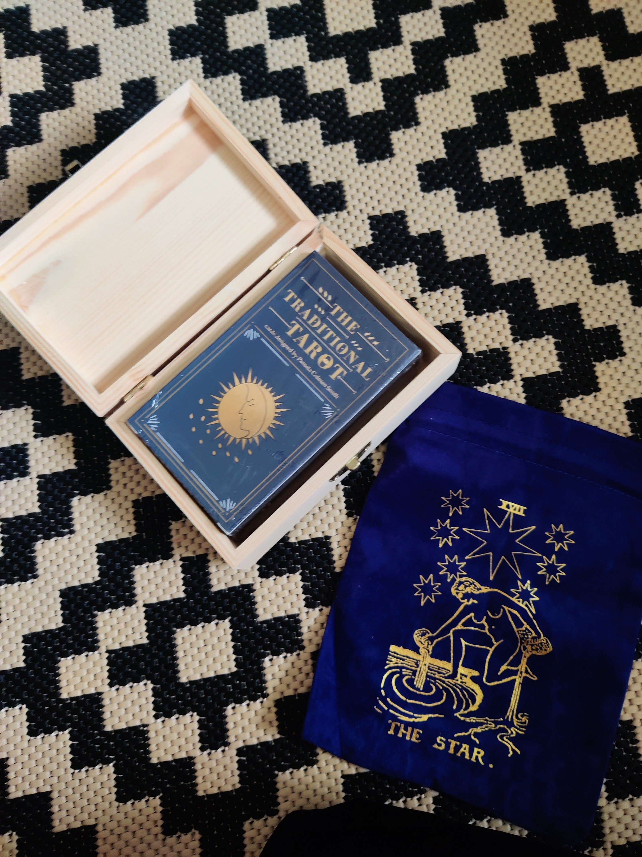 Tarot Card Deck Gift Set – 78 Cards, Book, Bag, and Handcrafted Box – Perfect Christmas Gift for Her