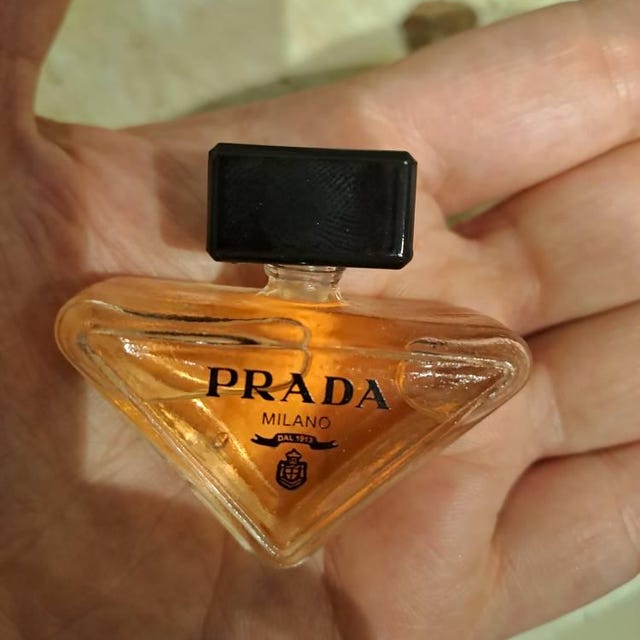PRADA Eau de Parfum 100ml 使用済み Prada Paradoxe Eau De Parfum - 7 Ml Mini Dab-on - Etsy