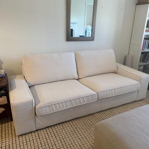 Stefani added a photo of their purchase