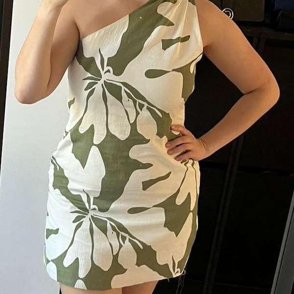 Roxanne added a photo of their purchase