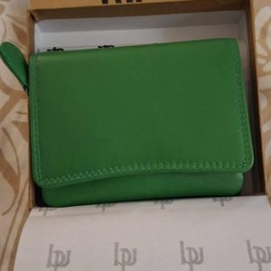 Viktorija added a photo of their purchase