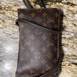 Leanne added a photo of their purchase