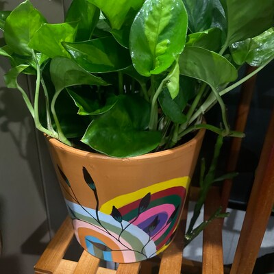 Blooming Beauties Design Planter, Unique Design Painted Clay Pots That ...