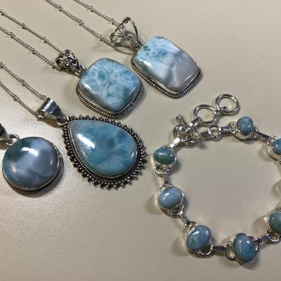 Handcrafted Clear Thick Bangle w Turquoise Stones