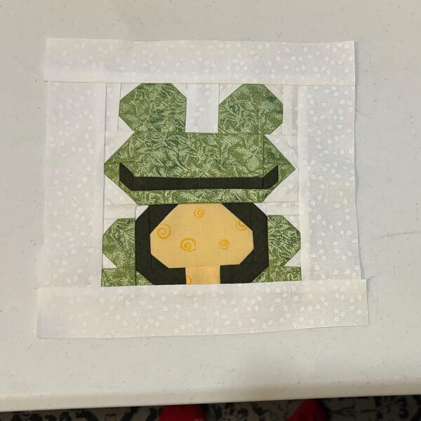 PDF Quilt Block Pattern – Frog – Animal Quilt - Etsy