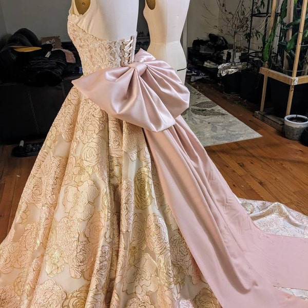 White Crystalised Duchess Satin Detachment