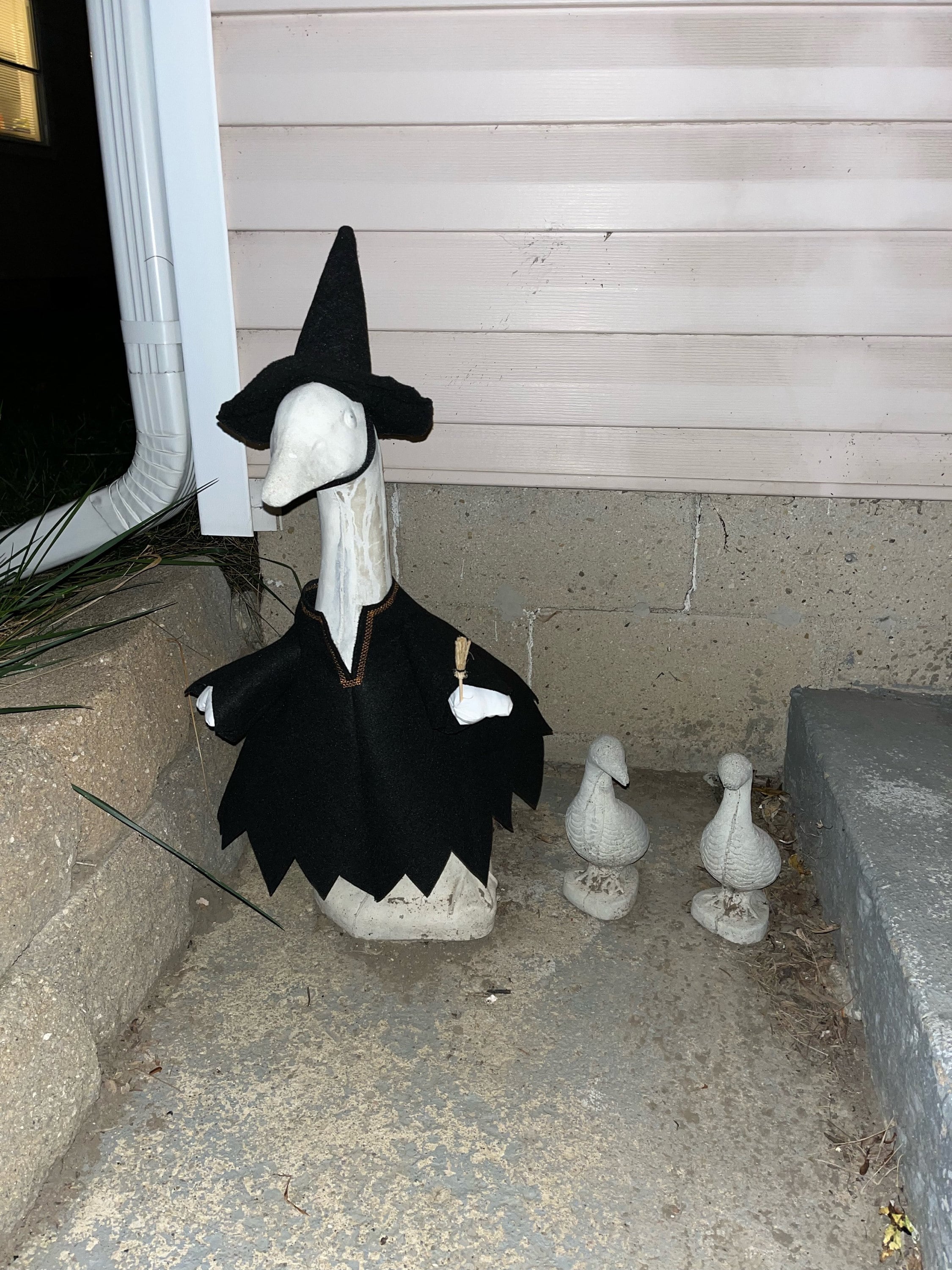 Porch Goose Clothes - A Real Witch Outfit "with Broom" in Black Felt for 23 to 25 inch Plastic or Concrete Lawn Goose - Handmade by Me