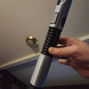 自分だけのカスタム ライトセーバーを作ろう | スター ウォーズ