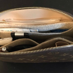LV Cosmetic Pouch GM Review