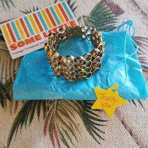 Delldrene added a photo of their purchase