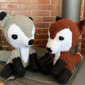 【海外アーティストハンドメイド】　本物毛糸編みぐるみキツネ キツネの編みぐるみかぎ針編みパターン - Etsy 日本