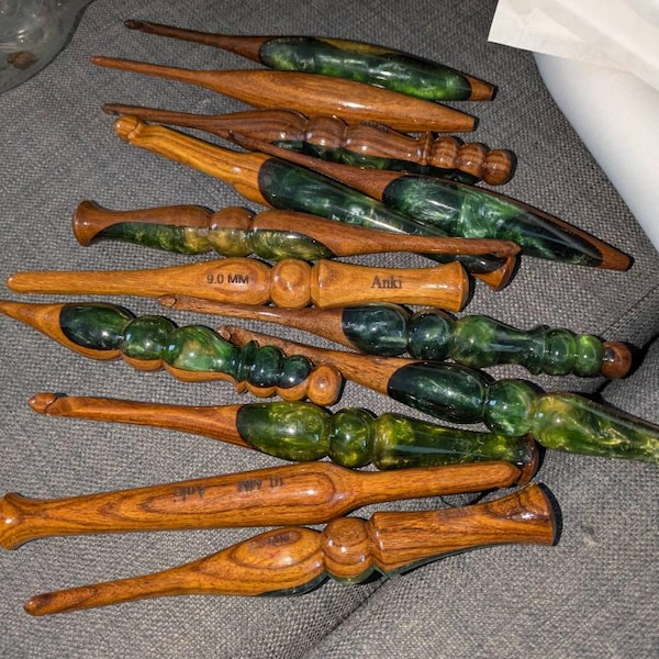 Handcrafted Handles | Crochet Hook Set – Rosewood & Resin | Forest Veil ...
