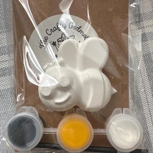 Kirsty added a photo of their purchase