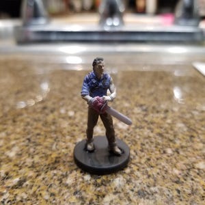 Hero Pose Ash | Zombie Miniatures | Evil Dead | Zombicide Minis
